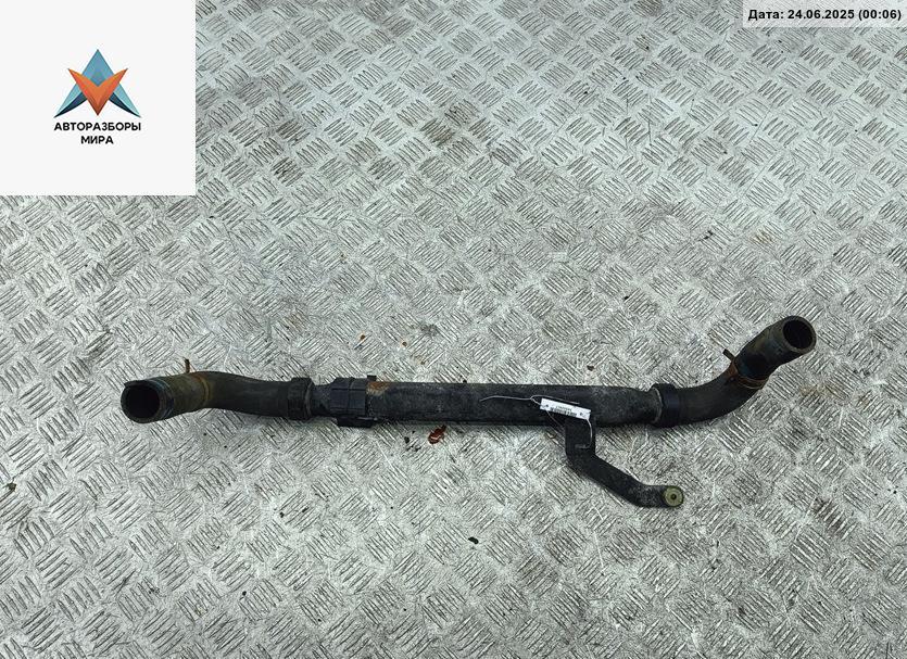 патрубок (трубопровод, шланг) Peugeot 406 1 поколение 1997, 1.8 л., бензин, МКПП, белый, седан - фото №1