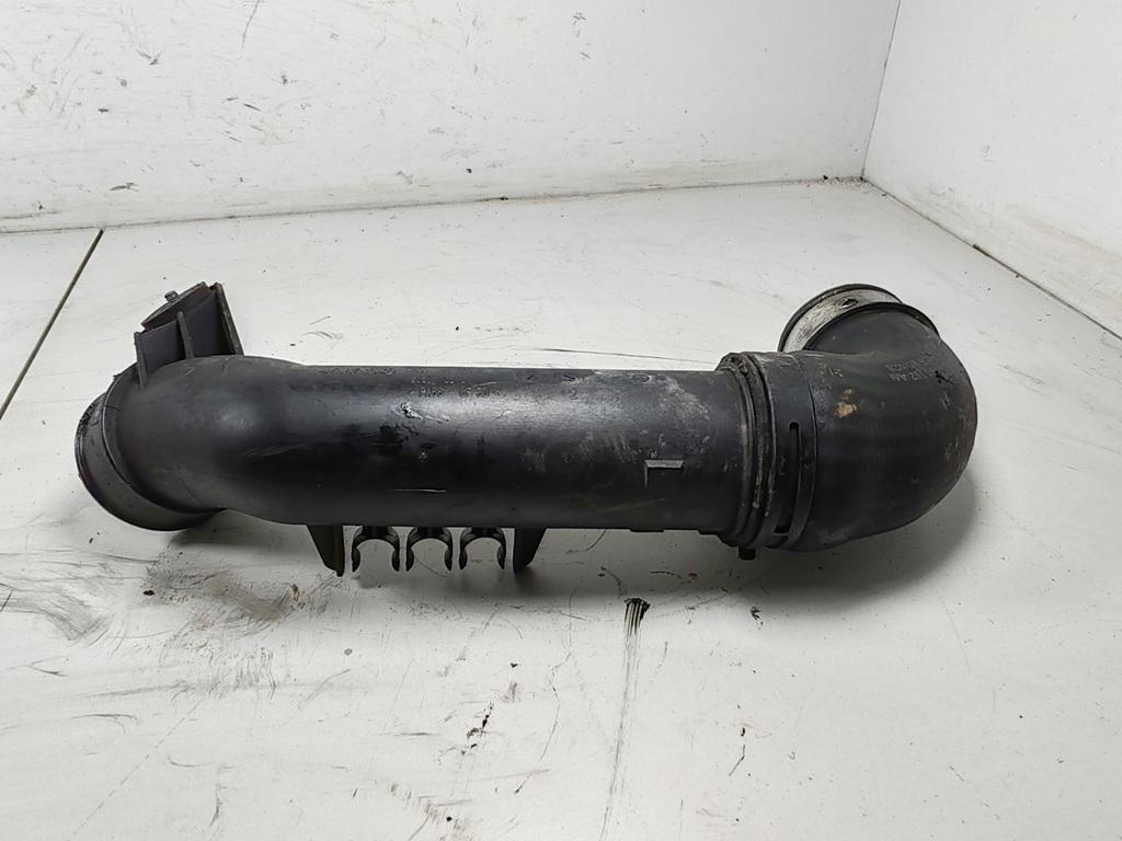 патрубок турбины Volkswagen Passat B6 2007, 2.0 л., дизель