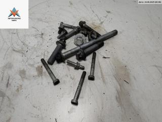 Болт крепления Opel Omega B 1998, 2.0 л., бензин, МКПП, белый, седан