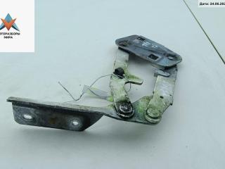 петля капота правая Peugeot 406 1 поколение 1997, белый, седан