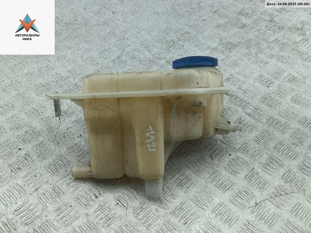 бачок расширительный Audi A6 4F/C6 2006, 2.0 л., TFSI, бензин, 4F0121403G - фото №1