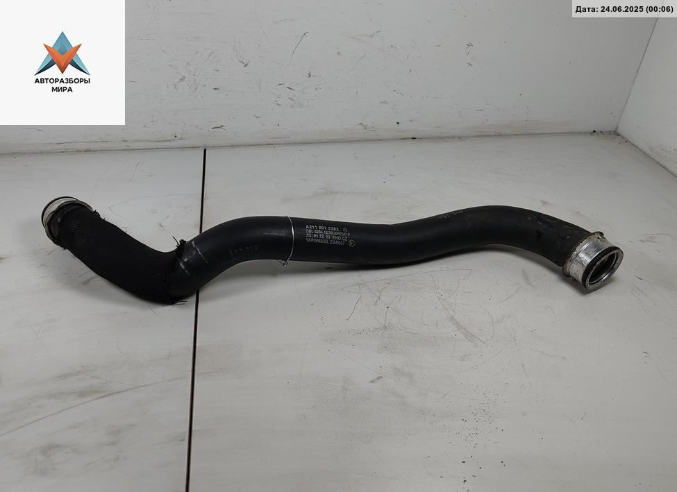 патрубок радиатора Mercedes-Benz E-Класс W211/S211 2005, 3.0 л., дизель, 2115015382 - фото №1