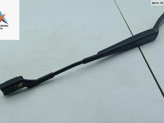 Щеткодержатель (поводок стеклоочистителя) передний Volkswagen Passat B6 2006, 2.0 л., дизель, МКПП, чёрный, универсал