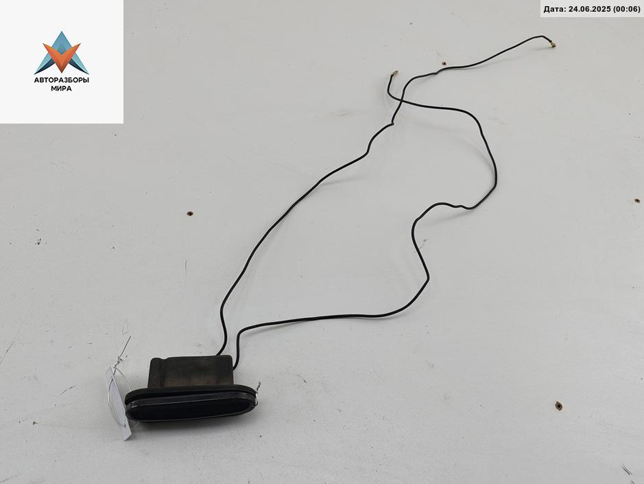 подсветка номера Volkswagen Sharan 1 поколение 1999, 1.9 л., дизель, МКПП, синий, минивэн, 7MO943021 - фото №1