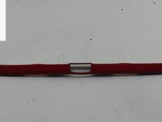 накладка подсветки номера Volkswagen Golf 3 поколение 1993, 1.6 л., бензин, МКПП, красный, хетчбэк 5 дв., 1H6827577