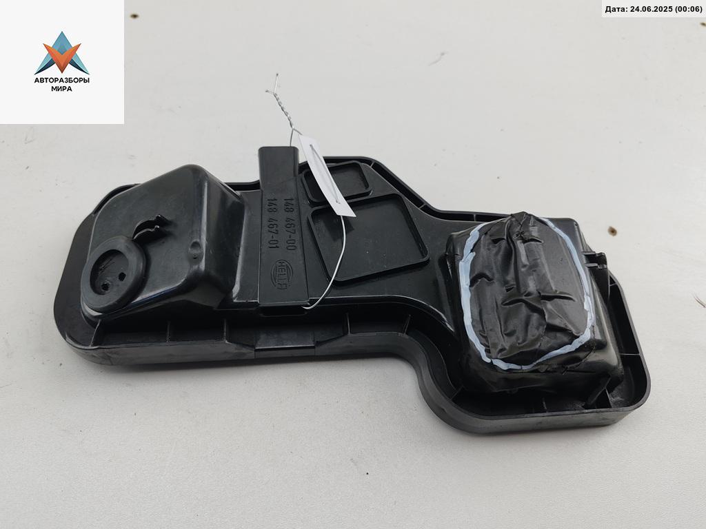 крышка фары Audi A6 4B/C5 1999, 2.4 л., бензин, АКПП, синий, седан, 14846701 - фото №1