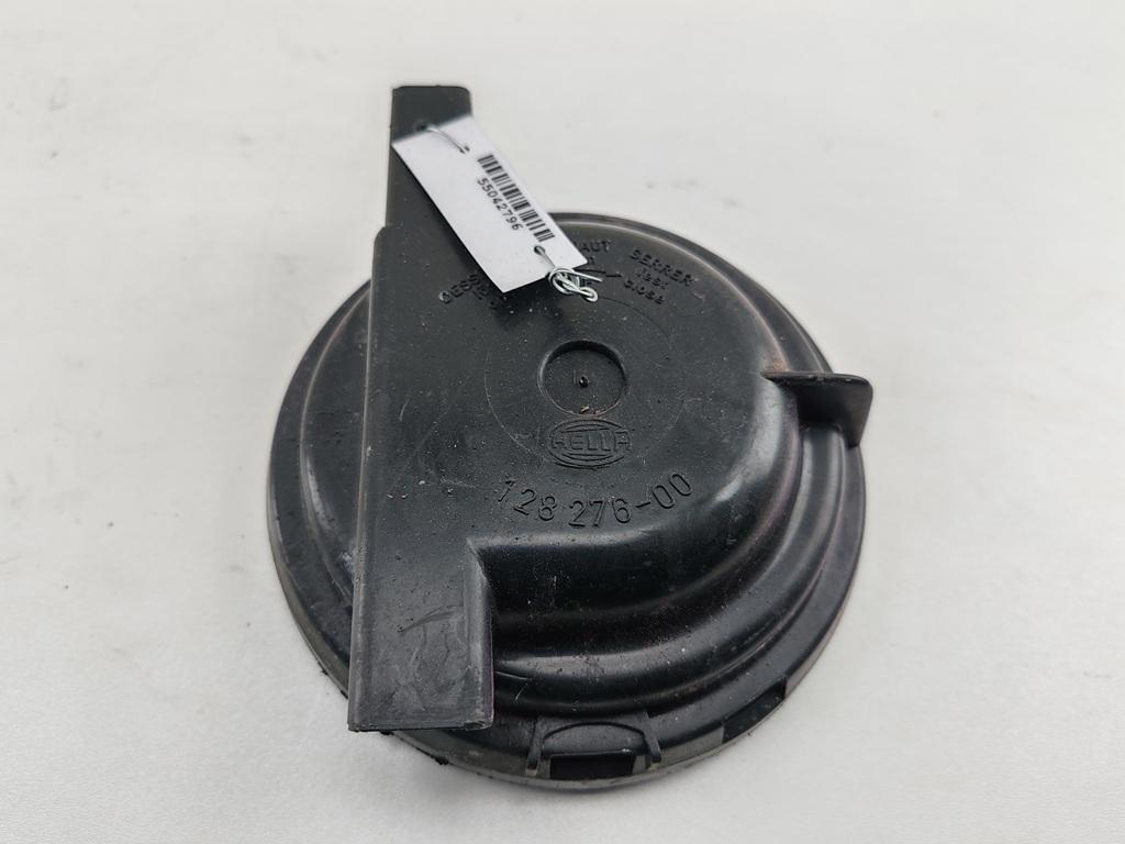 Крышка (заглушка) задняя фары Audi 100 C3 1987, 1.8 л., бензин, МКПП, красный, седан, 128276-00