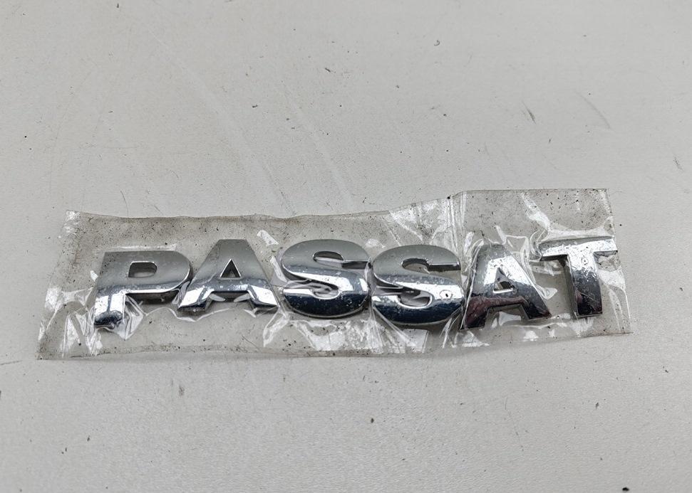 эмблема Volkswagen Passat B5+ (GP) 2004, 1.6 л., бензин, МКПП, серый, универсал