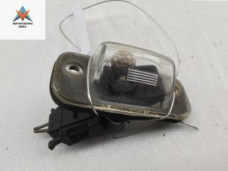 подсветка номера Volkswagen Golf 3 поколение 1993, 1.6 л., бензин, МКПП, красный, хетчбэк 5 дв., 1H6943167B