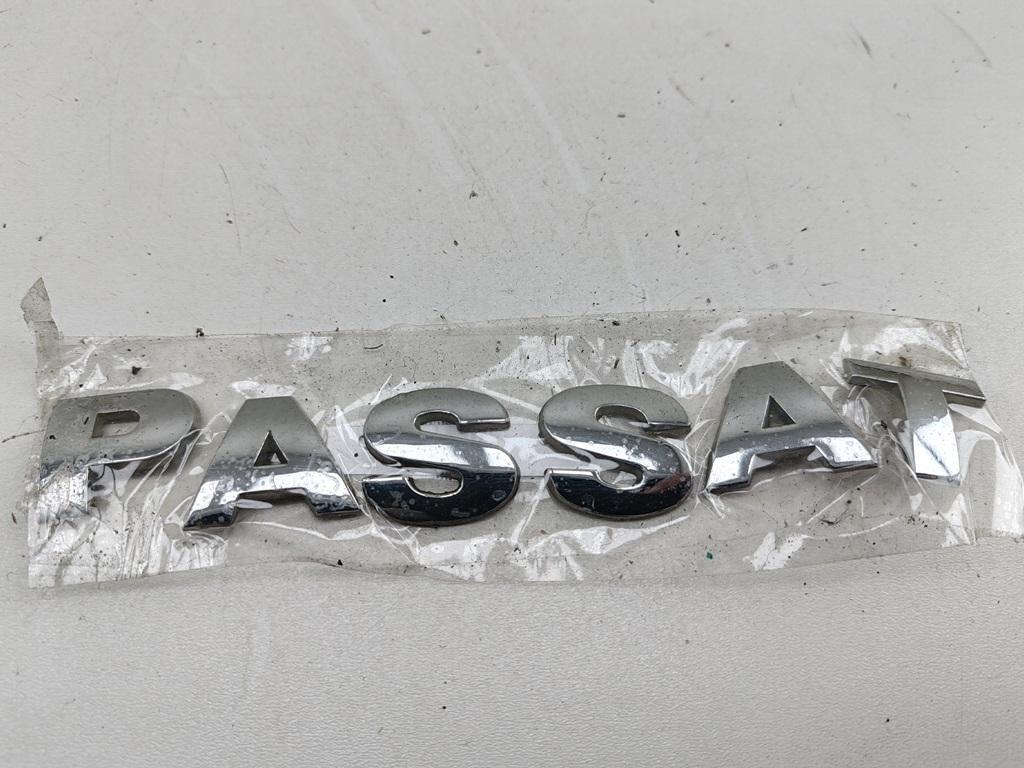 эмблема Volkswagen Passat B5+ (GP) 2002, 1.6 л., бензин, МКПП, серый, универсал