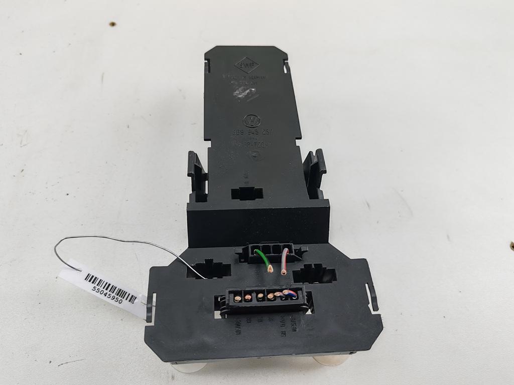 Плата фонаря заднего правого Volkswagen Passat B5 1999, 1.8 л., бензин, АКПП, серый, универсал, 3B9945257 - фото №1