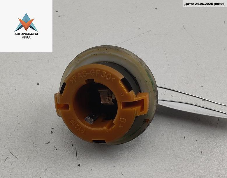 Патрон лампы фары Citroen Jumper 2 поколение 2007, 2.2 л., дизель, МКПП, белый, микроавтобус - фото №1