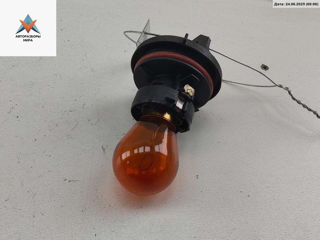 Патрон лампы фары Opel Vectra C 2004, 2.2 л., бензин, МКПП, серый, хетчбэк 5 дв. - фото №1