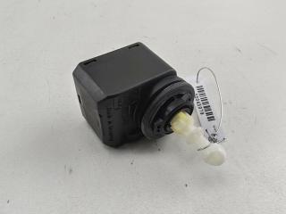 корректор фар Volkswagen Passat B6 2006, 2.0 л., дизель, МКПП, чёрный, универсал, 00883000