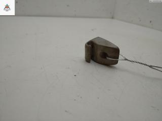 Крепление (крючок) солнцезащитного козырька Volkswagen Transporter T4 1997, 2.5 л., дизель, МКПП, красный, микроавтобус