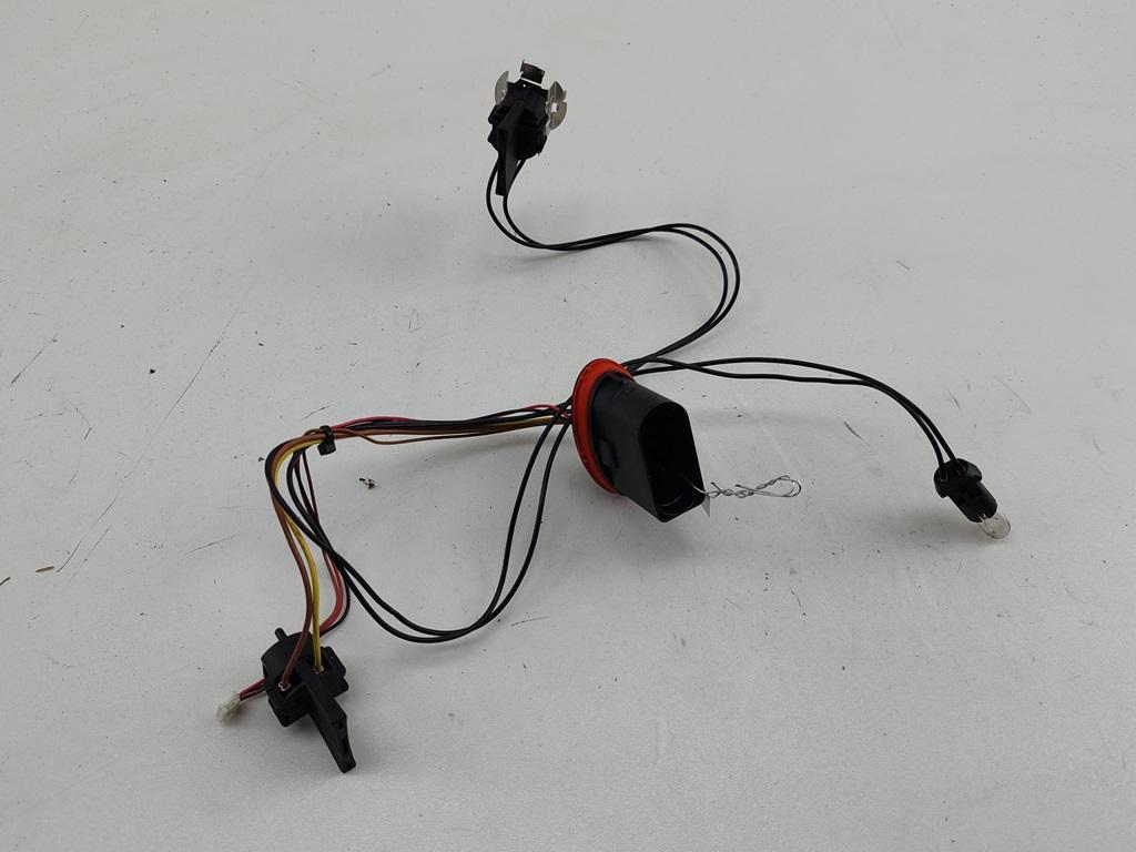 разъем (фишка) проводки Volkswagen Passat B6 2006, 2.0 л., дизель, МКПП, чёрный, универсал, 16157100 - фото №1
