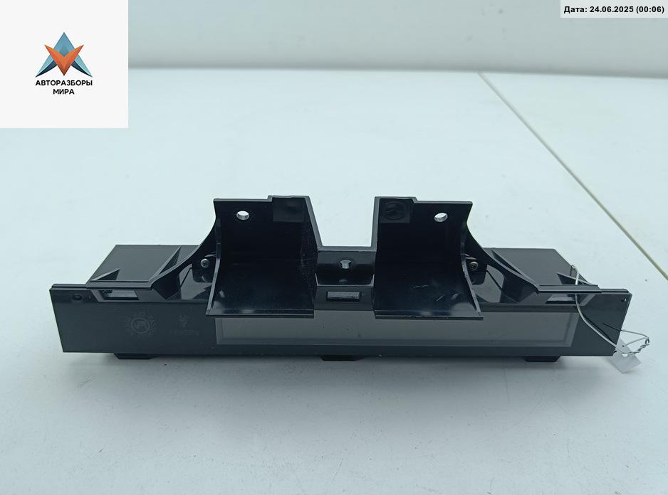 дисплей Mazda CX-7 1 поколение 2007, 2.3 л., бензин, МКПП, серый, внедорожник 5 дв., 14789652 - фото №1