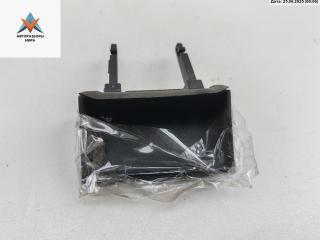 ручка крышки багажника Audi A6 4B/C5 1998, серый, универсал, 4B0827777A