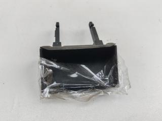 кнопка открытия багажника Audi A6 4B/C5 1998, 1.8 л., Ti, бензин, МКПП, серый, универсал, 4B0827777A