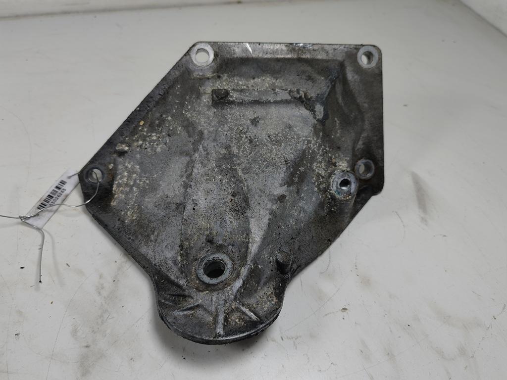 кронштейн двигателя BMW 5 E60/E61 2004, 2.5 л., бензин, МКПП, чёрный, универсал, 6761111