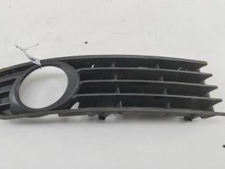 заглушка (решетка) в бампер Audi A4 B6 2003, 1.8 л., Ti, бензин, АКПП, серый, седан, 8E0807682
