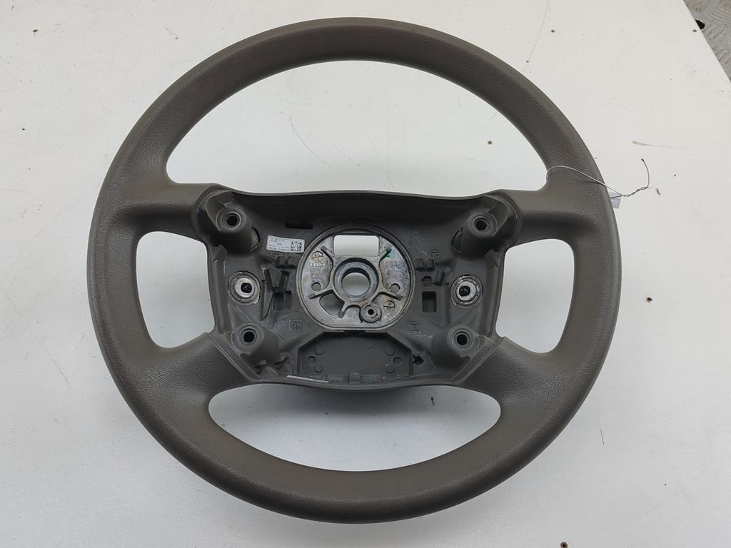 руль Audi A4 B6 2003, 1.6 л., бензин, МКПП, зелёный, седан, 61333127A