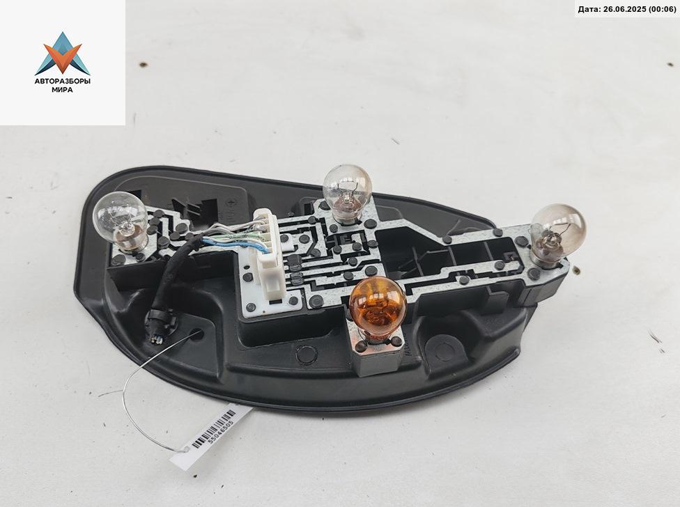 Плата фонаря заднего правого Citroen C5 1 поколение 2002, 1.8 л., бензин, МКПП, чёрный, хетчбэк 5 дв., ARD - фото №1