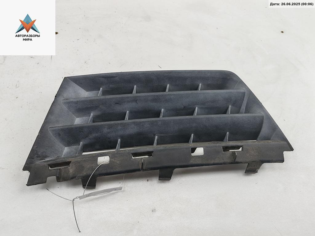 решетка радиатора Renault Scenic 2 поколение 2003, серый, минивэн, 8200140329 - фото №1