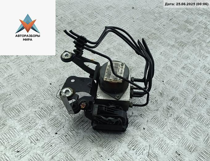 блок ABS Ford S-Max 1 поколение 2006, 1.8 л., дизель, МКПП, серый, минивэн, 6G912M110AG - фото №1