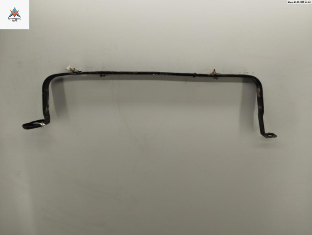 крепление бака топливного Ford Focus 2 поколение 2006, 2.0 л., бензин, АКПП, синий, хетчбэк 3 дв., 3M519054AD - фото №1