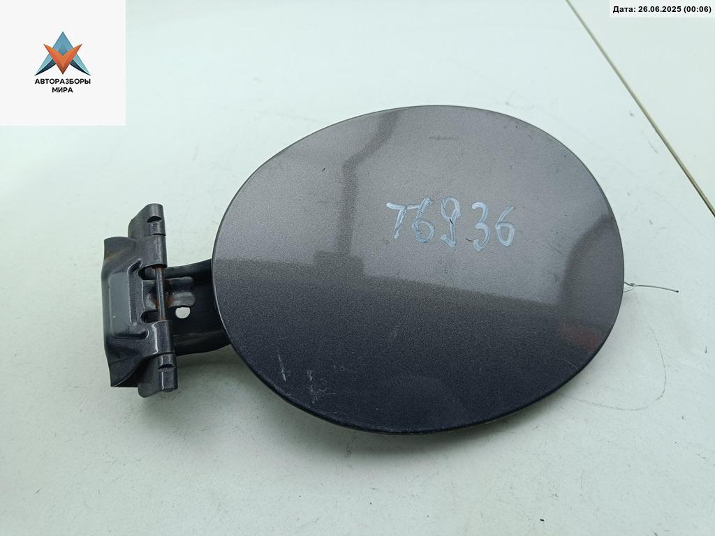 лючок топливного бака Mazda CX-7 1 поколение 2007, 2.3 л., бензин, МКПП, серый, внедорожник 5 дв. - фото №1
