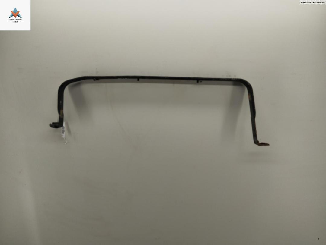 крепление бака топливного Ford Focus 2 поколение 2006, 2.0 л., бензин, АКПП, синий, хетчбэк 3 дв., 3M519054AD - фото №1