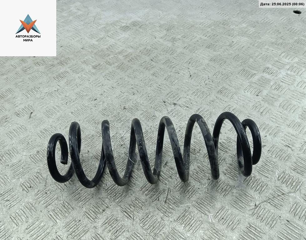 пружина задняя Volkswagen Passat B6 2006, 2.0 л., дизель, МКПП, чёрный, универсал - фото №1