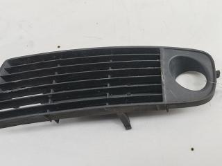 заглушка (решетка) в бампер Audi A6 4B/C5 1997, 2.4 л., бензин, АКПП, чёрный, седан, 4B0807681