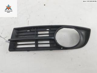 заглушка (решетка) в бампер Volkswagen Touran 1 поколение 2004, 1.9 л., дизель, АКПП, красный, минивэн, 1T0853665