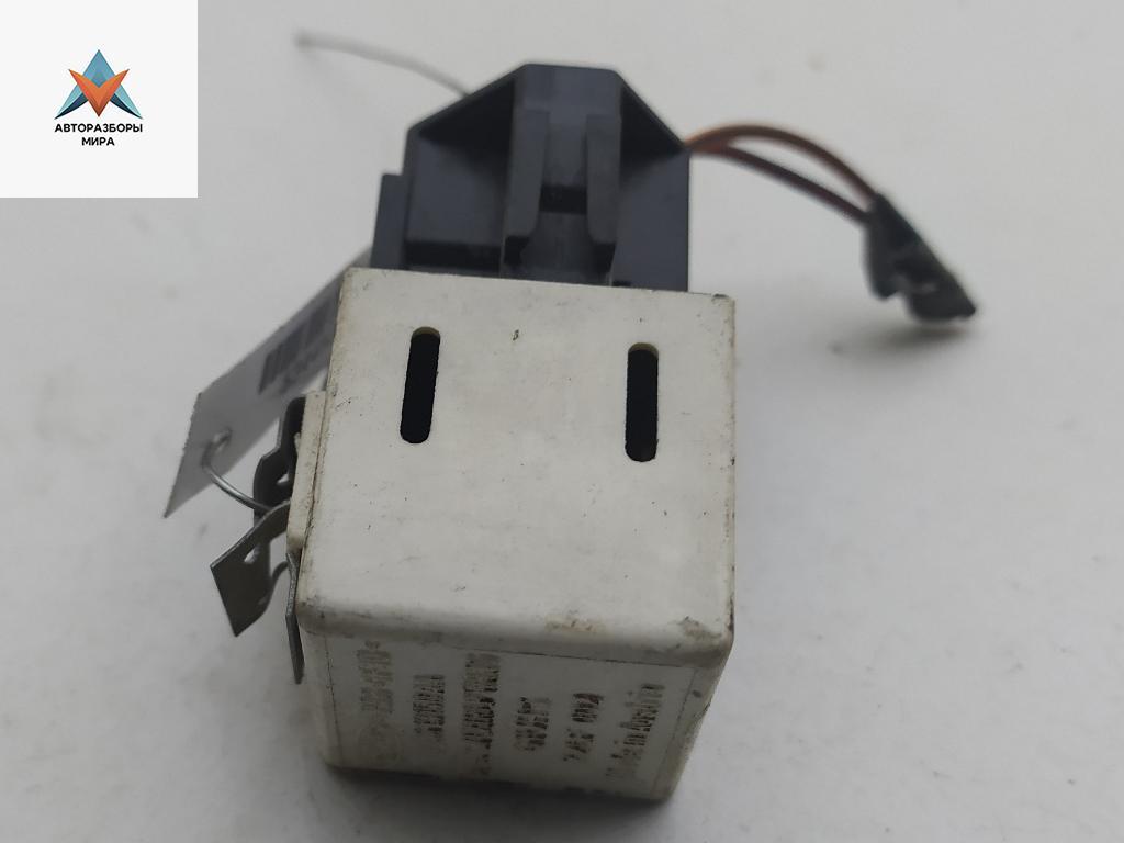 реле (прочие) Ford Transit 6 поколение 2002, 2.0 л., дизель, МКПП, белый, микроавтобус, 93AG13150AA - фото №1