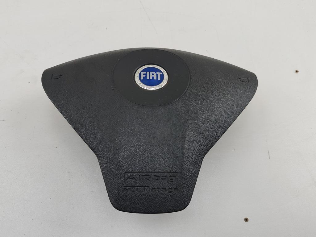 подушка безопасности водителя Fiat Stilo 2004, 1.8 л., бензин, МКПП, чёрный, хетчбэк 3 дв., DF030710643