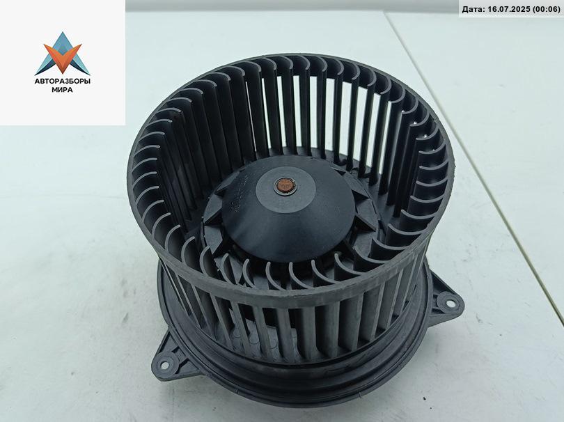 моторчик печки Ford Mondeo 3 поколение 2002, 2.5 л., бензин, АКПП, красный, седан, 1S7H18456AC - фото №1