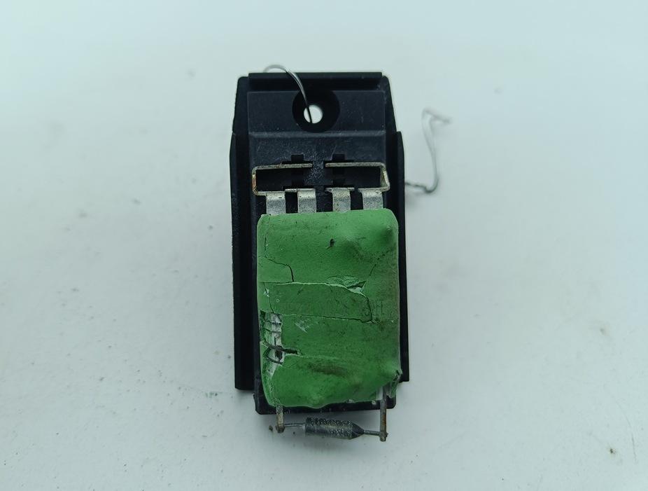 сопротивление печки Ford Focus I 2002, 1.8 л., бензин, МКПП, серый, универсал, 3M5H18B647BA