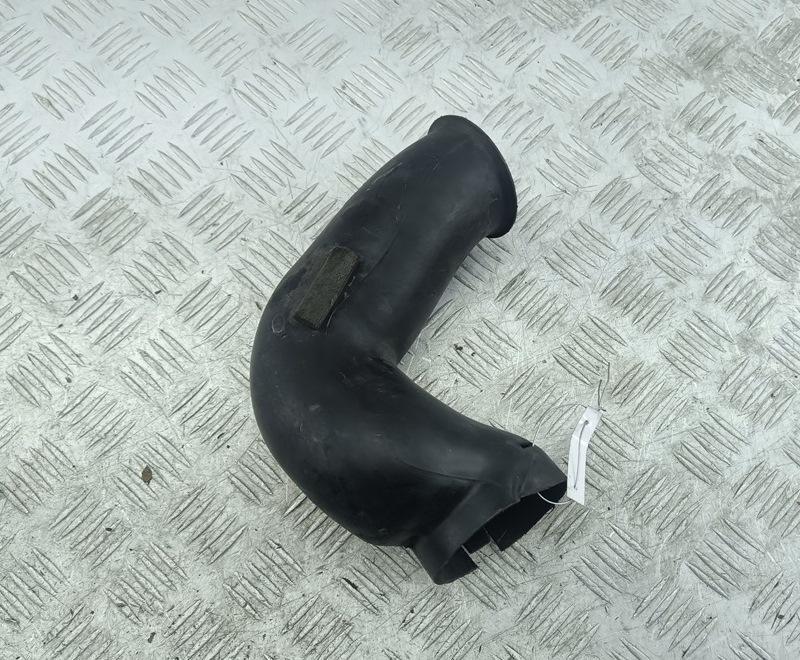 патрубок воздушного фильтра Volkswagen Sharan 1999, 1.9 л., дизель, 7M0806913D