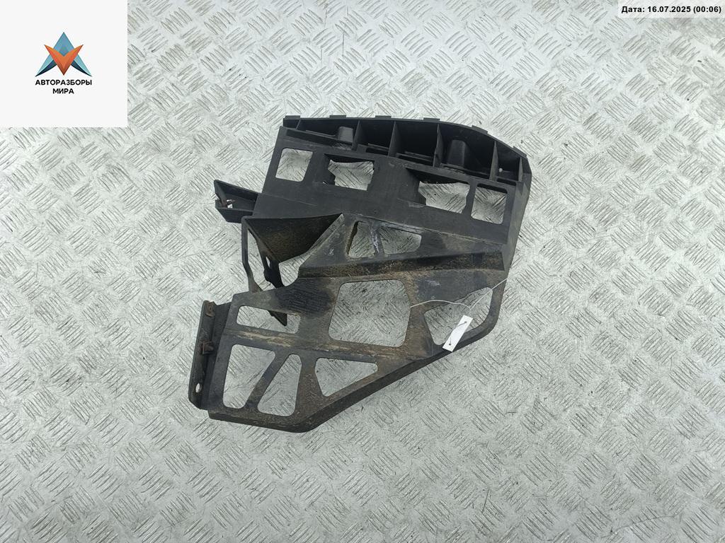 кронштейн заднего бампера Ford S-Max 1 поколение 2006, 1.8 л., дизель, МКПП, серый, минивэн, 6M21R17E851 - фото №1