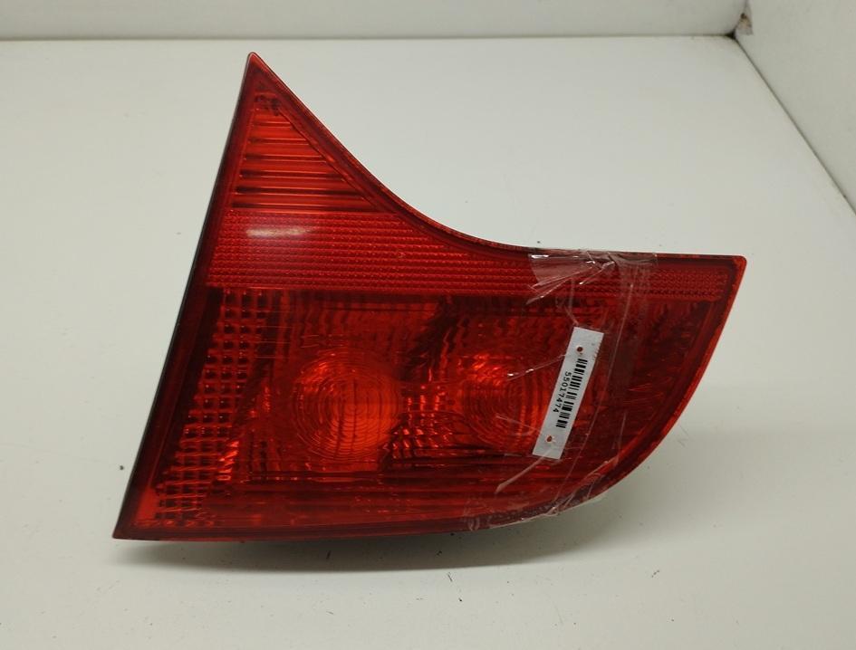 фонарь крышки багажника правый Audi A4 B7 2004, 2.5 л., дизель, АКПП, серый, универсал, 8E9945094