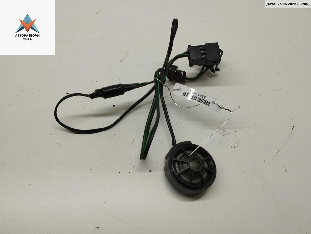 динамик высокочастотный (пищалка) Audi A6 4B/C5 1997, 2.8 л., бензин, МКПП, серый, седан, 4B0035399A - фото №1