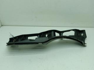 кронштейн переднего бампера Volkswagen Passat B6 2006, 2.0 л., дизель, МКПП, чёрный, универсал, 3C0807890