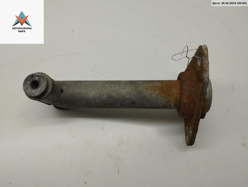 кронштейн переднего бампера Audi A6 4B/C5 1998, 1.8 л., бензин, АКПП, серый, седан - фото №1