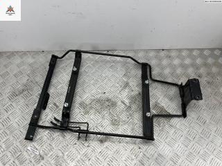 кронштейн радиатора Hyundai Santa Fe 2 поколение (CM) 2007, 2.2 л., дизель, МКПП, синий, внедорожник 5 дв.