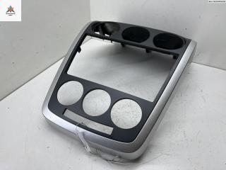 консоль салона (центральная часть) Mazda CX-7 1 поколение 2007, 2.3 л., бензин, МКПП, серый, внедорожник 5 дв., EG2155210