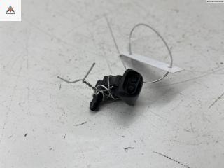 форсунка омывателя лобового стекла Mazda 3 BK 2004, 1.6 л., бензин, МКПП, синий, хетчбэк 5 дв.