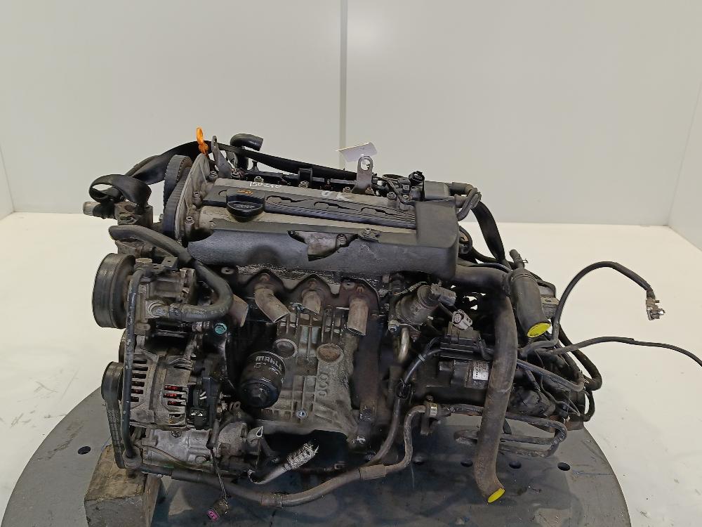 двигатель Volkswagen Golf 4 поколение 2000, цвет, APE - фото №1