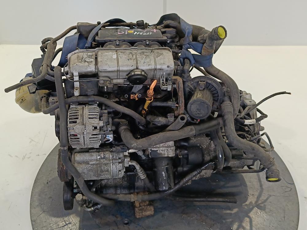 двигатель Volkswagen Golf 5 поколение 2004, цвет, AZJ - фото №1